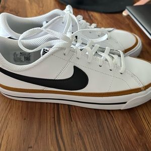 Nike Court Legacy Shoes